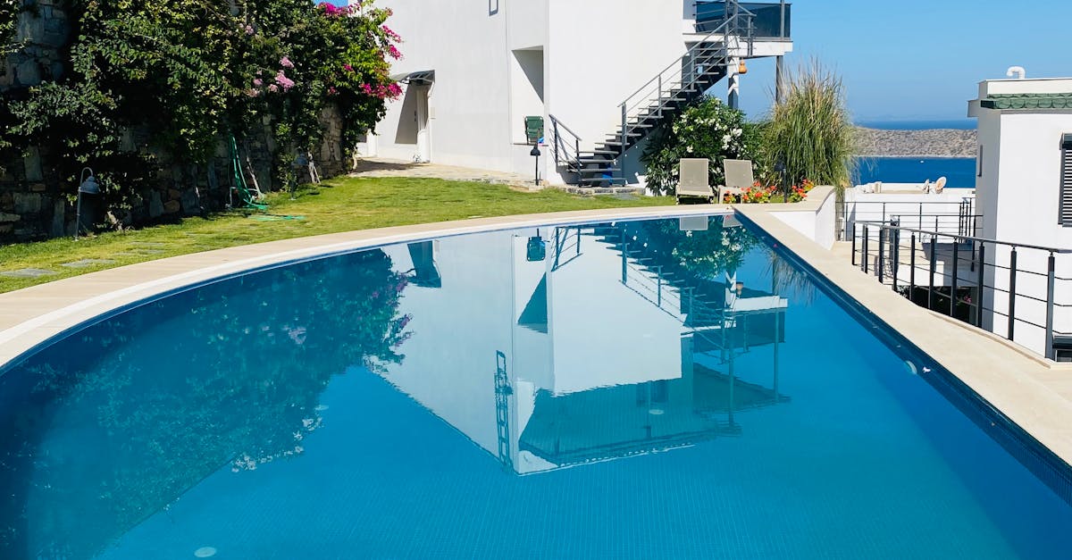 Understanding User Reviews on Bali Villa Booking Platforms